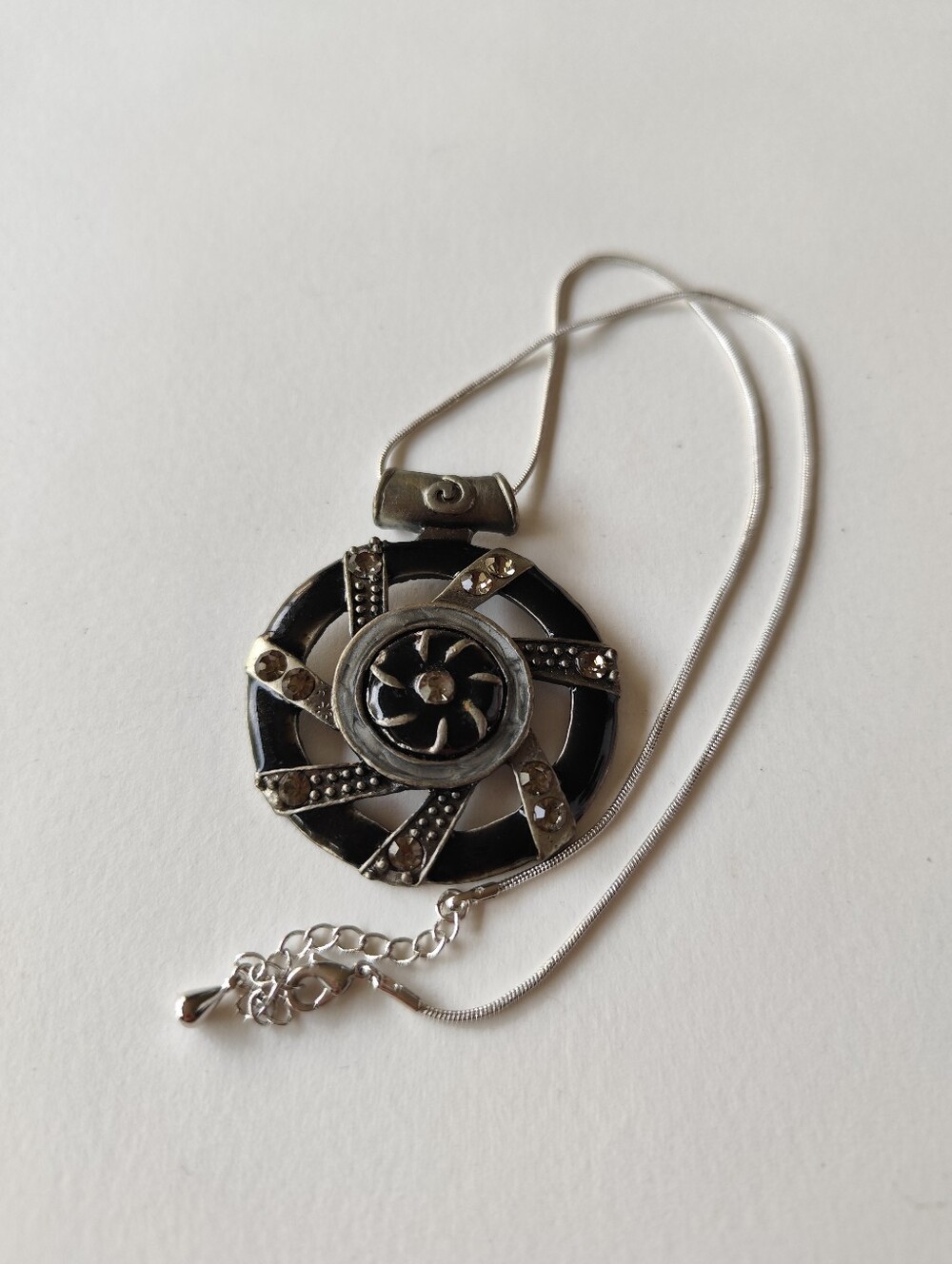 Round Black and Silver Pendant Necklace
